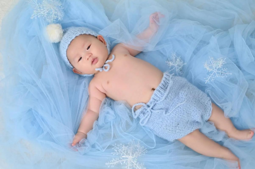 孟州满月宝宝放屁臭 孟州满月宝宝放屁臭